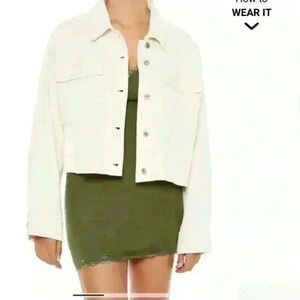 Forever 21 corduroy cropped shacket size s. NWO T